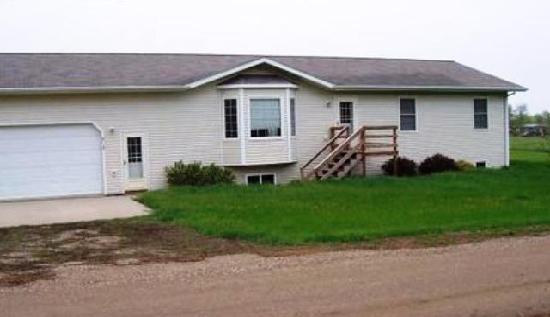  512 10th Avenue, Edgeley, ND photo