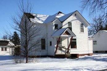  1004 Griggs Ave, Grafton, ND photo