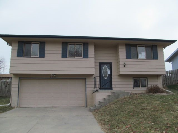 2520 NW 52nd St, Lincoln, NE photo
