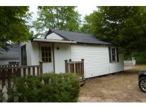 35 Worthley Ave, Seabrook, NH 03874