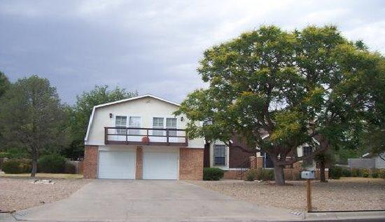  805 Twin Diamond Road, Roswell, NM photo