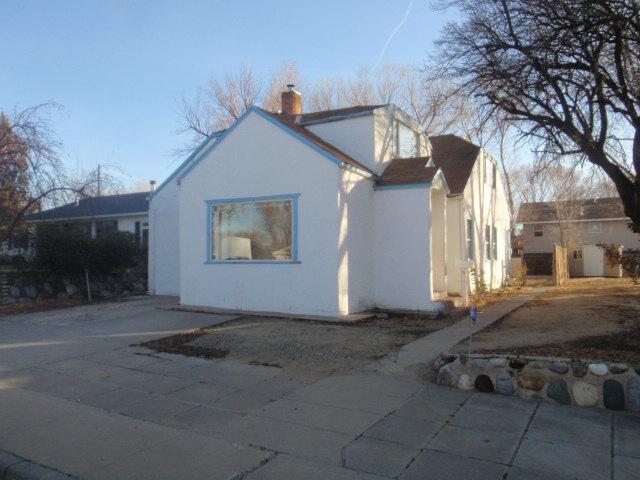  606 North Wall Avenue, Farmington, NM photo