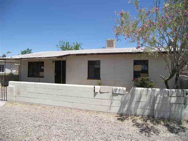  215 W Mulberry St, Deming, New Mexico  photo