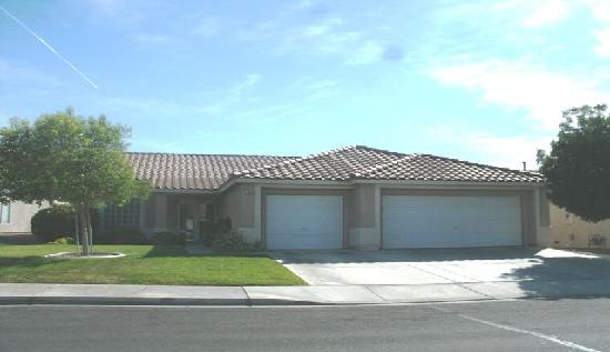  1049 Blue Lantern Drive, Henderson, NV photo