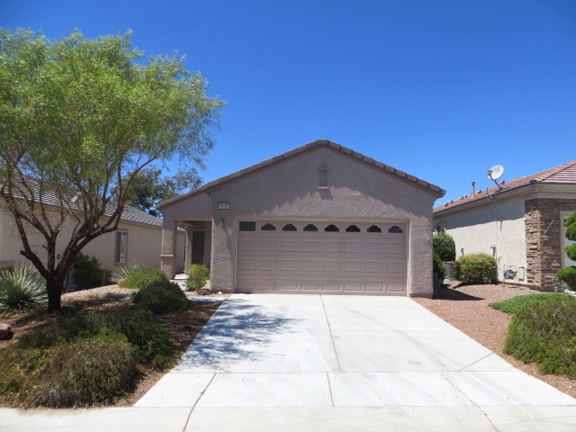  2538 Evening Twilight Avenue, Henderson, NV photo