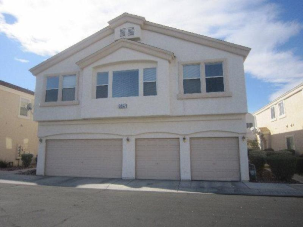  6067 Dry Bed St 101, Henderson, NV photo