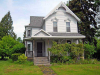 17 Forest Ave, Oakfield, NY 14125