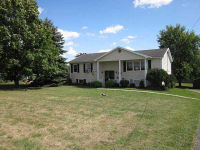 6806 Junction Rd, Pavilion, NY 14525