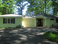 6557 Northern BLVD, East Norwich, NY 11732
