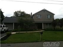  61 Cooks Rd, East Patchogue, NY photo