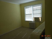  6 Edwards St Apt 2a, Roslyn Heights, New York  5035195