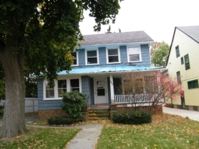  982 Oxford Road, Cleveland Heights, OH photo