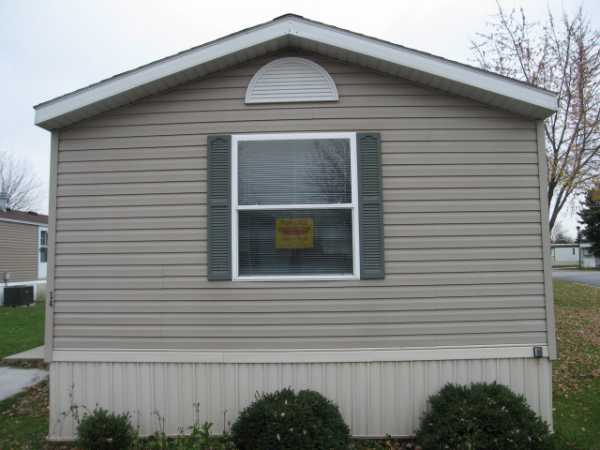  315 Parkview Dr, Bowling Green, OH photo