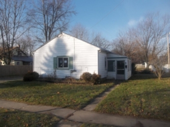  15 N Maple St, New London, OH photo