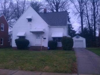  1955 Beverly Hills Dr, Euclid, OH photo