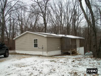  8899 EUGA RD, Newcomerstown, OH 4338919