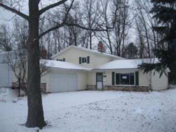  6053 Paisley Drive, North Olmsted, OH photo