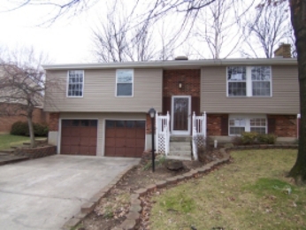  824 Southview Dr, Englewood, OH photo