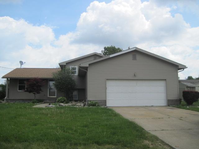  5560 Madrid Dr, Youngstown, OH photo