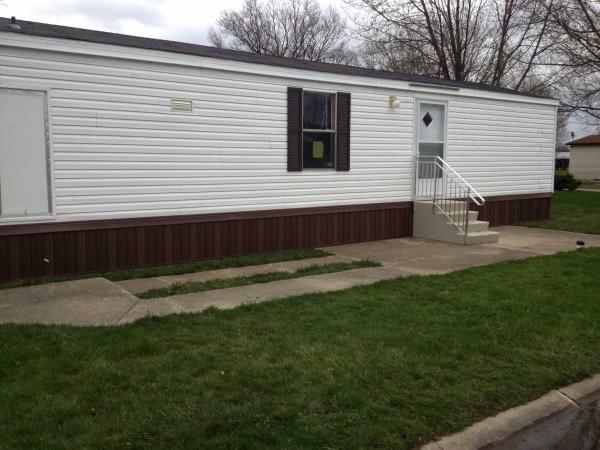  200 Chelsee Place, Elyria, OH photo