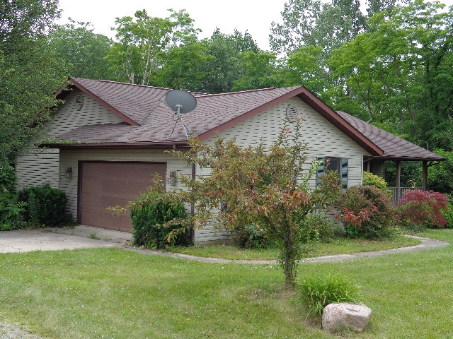  782 Greenland Dr, Eaton, OH photo