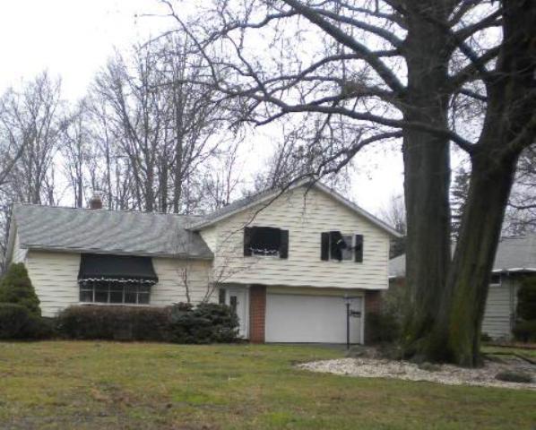  25889 Euclid Chagrin Pkwy, Cleveland, OH photo