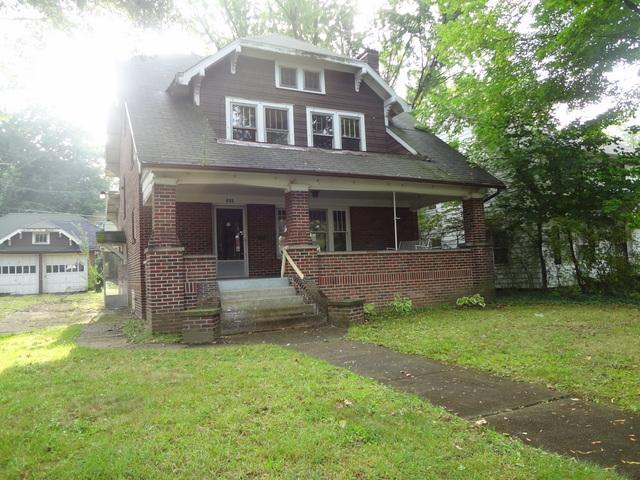  605 Roslyn Ave, Akron, OH photo