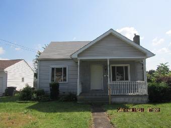  469 Robinson Road, Campbell, OH photo