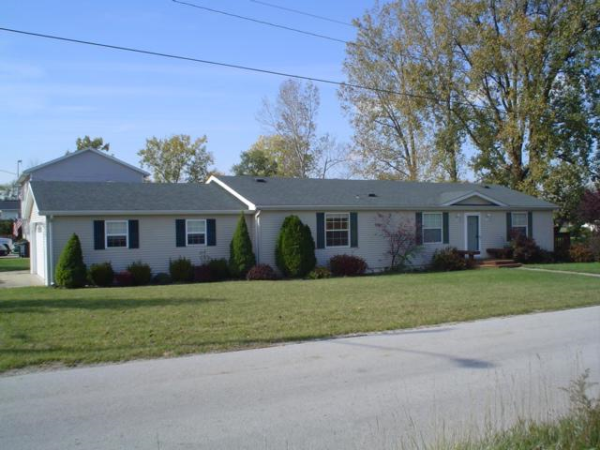  432 Grand Ave, Woodville, OH photo