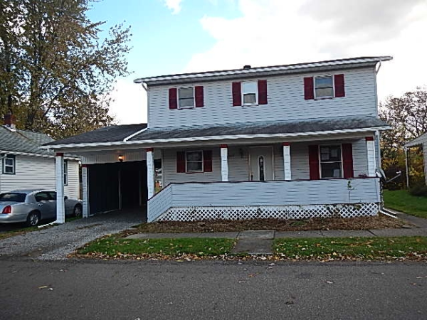  517 Tuscarawas Ave., Newcomerstown, OH photo