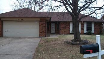  1704 Ridgeway Dr, Yukon, OK photo