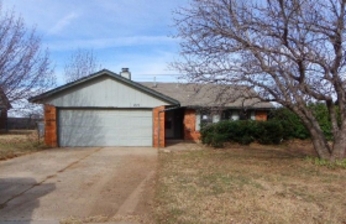  205 W Branches Way, Mustang, OK photo