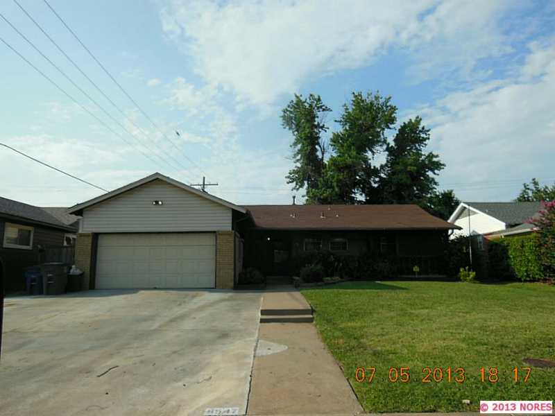  6547 E 27th St, Tulsa, Oklahoma  photo