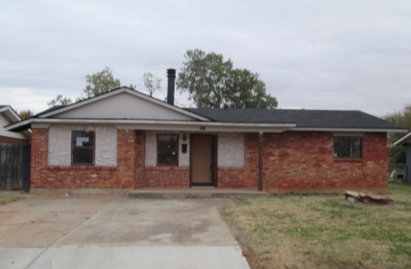  2612 Yorkshire Ave, Moore, OK photo