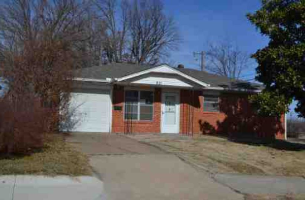  821 Oliver St, Norman, OK photo