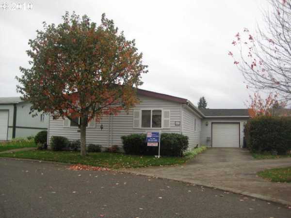  1111 SE 3RD AVE #27, Canby, OR photo
