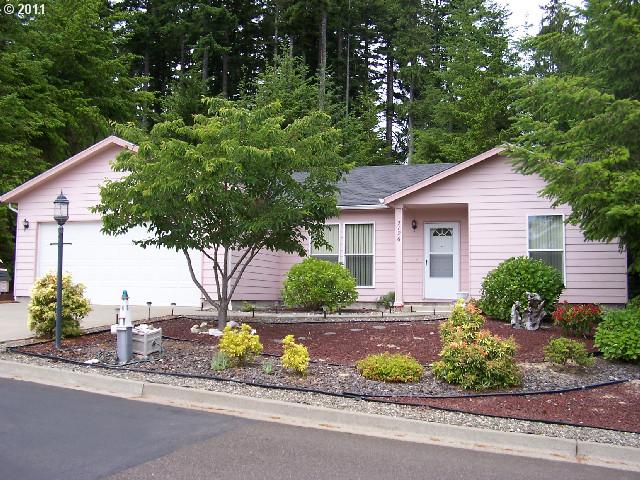 2126 Lynne Dr, North Bend, OR photo