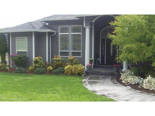 806 N View Dr, Winchester, OR photo