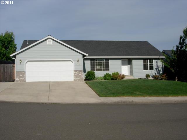  177 NW Woodduck St, Winston, OR photo