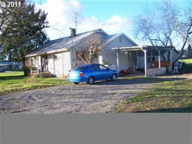  2356 Scenic Ave, Central Point, OR photo