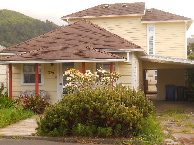  258 W 2nd St, Yachats, OR photo