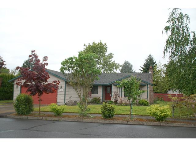  1103 SW 28th St, Troutdale, OR photo