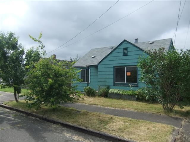  633 W 11th Ave, Junction City, OR photo