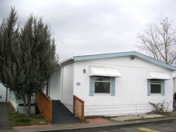  2622 Falcon Ave, Space 99, White City, OR photo