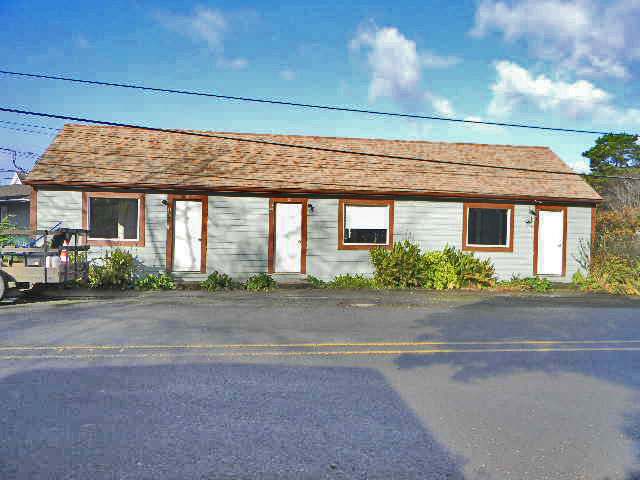  1555 51st Street, Lincoln City, OR photo