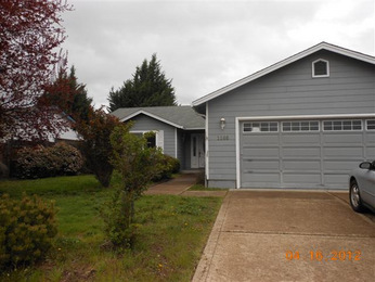  1166 White Chapel Drive, Central Point, OR photo