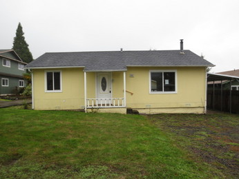  240 S 71st Street, Springfield, OR photo