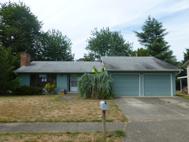  1945 SW Laura Court, Troutdale, OR photo