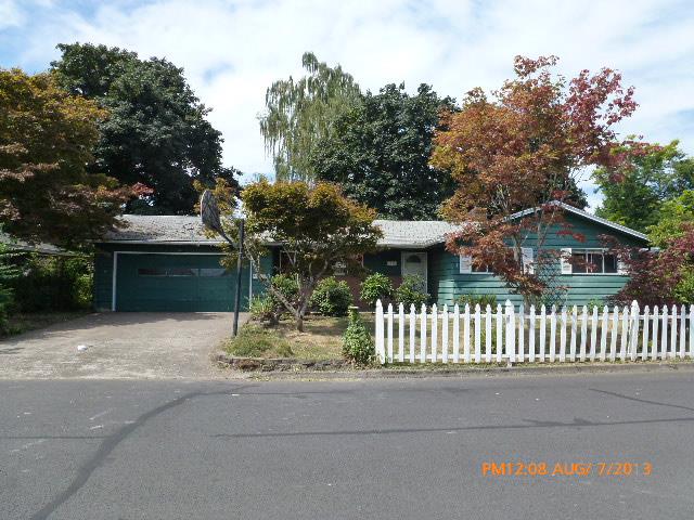  1626 Juniper St, Forest Grove, OR photo
