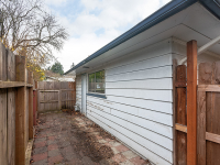  9920 SE Boise Street, Portland, OR 8681898